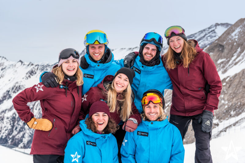 Wintersport familie, snowboarden skien jeugd Over Ripstar Snow Team