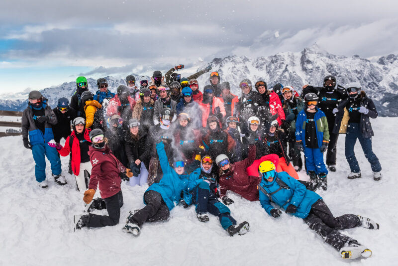 Wintersport jongeren, groepsfoto