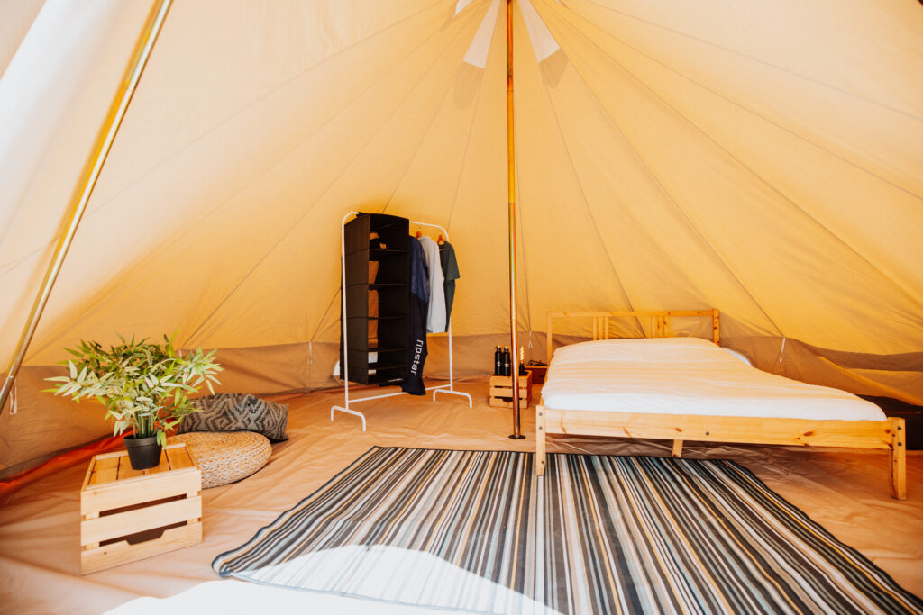 Surfcamp Oyambre luxe tipi