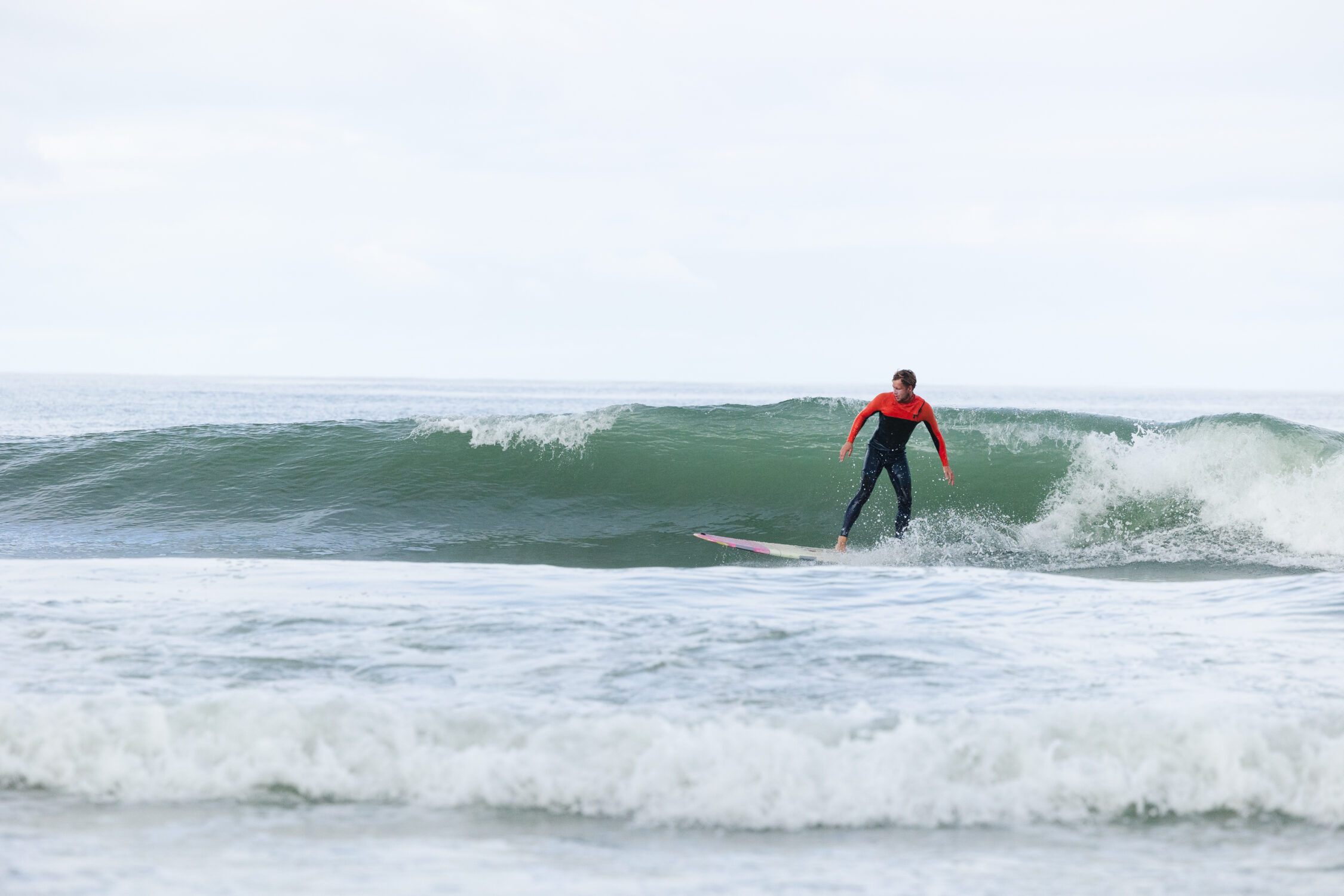 Leer surfen op surfkampen in het buitenland met Ripstar