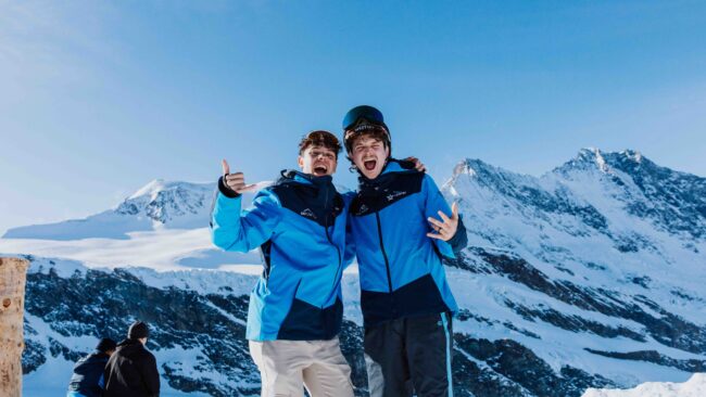 young snowcamps
